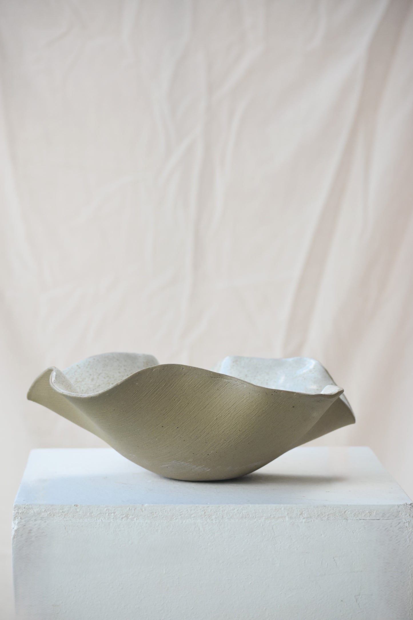 Wave bowl speckle