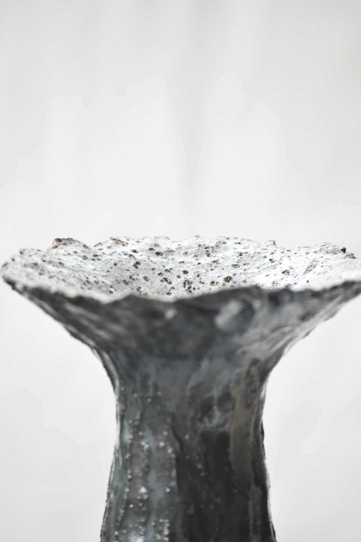 Wide neck vase black and white