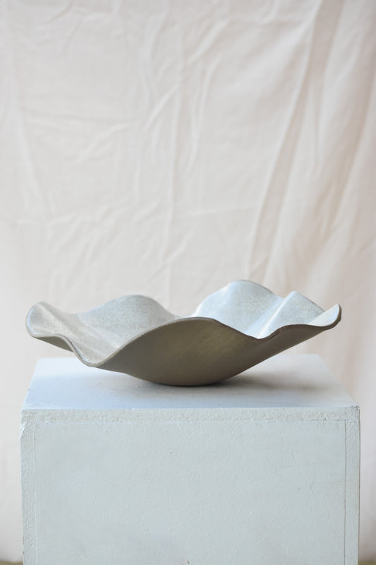 Speckled wave bowl